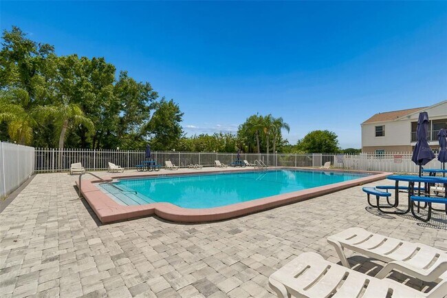 Photo - 7210 N Manhattan Ave Unit 523