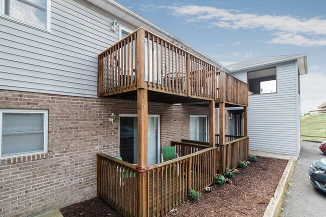 Photo - Pinnacle Heights Apartments