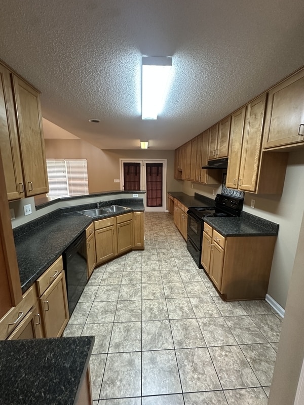 Photo - 6703 Einat Cove