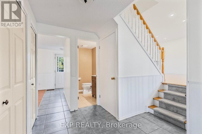 Photo - 474 Sandhill Ct