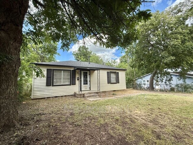 Building Photo - 3411 NW 27th St Rental