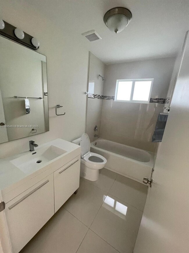 Photo - 2121 NW 72nd St Unit 2121