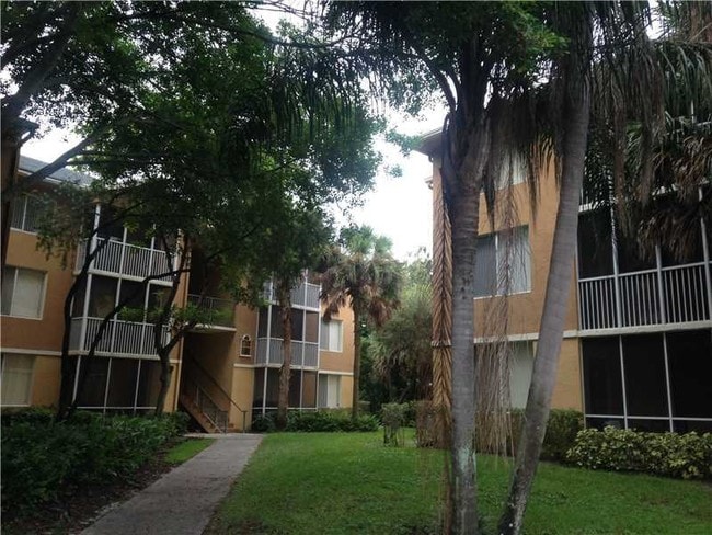 Photo - 4035 W McNab Rd