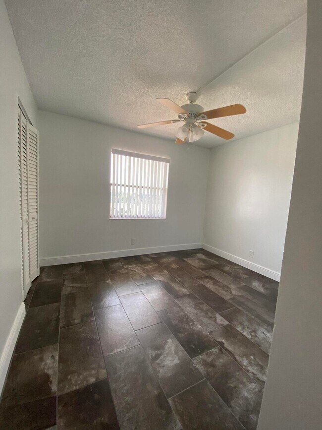 Photo - 9355 SW 8th St Unit 305
