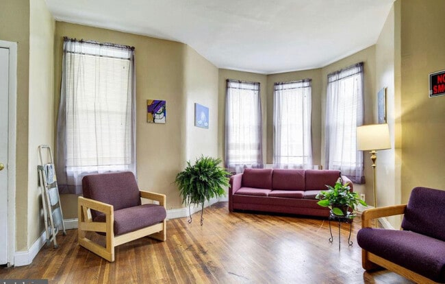 Photo - 4002 Fernhill Ave