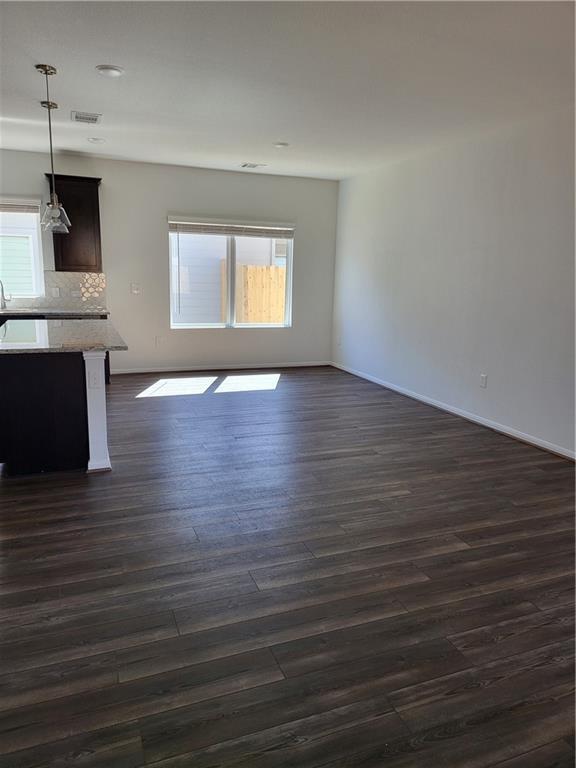 Photo - 209 Oldbridge Dr