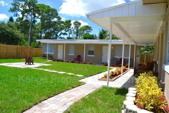Photo - 4820 Maine St Condo Unit #4