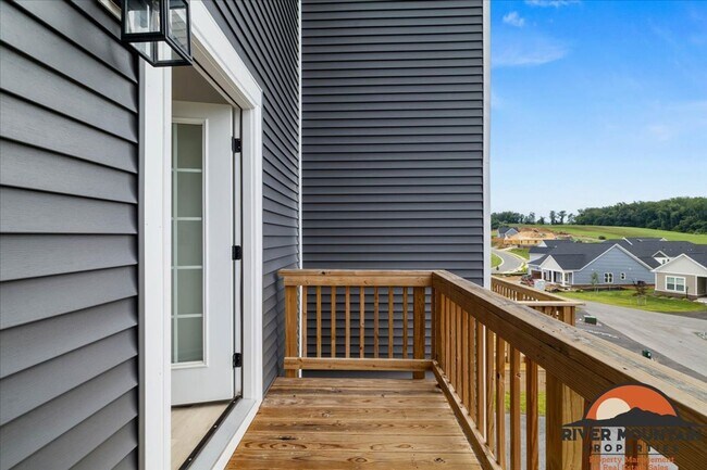 Photo - Spacious Townhome with Garage and Bonus Space in Blacksburg