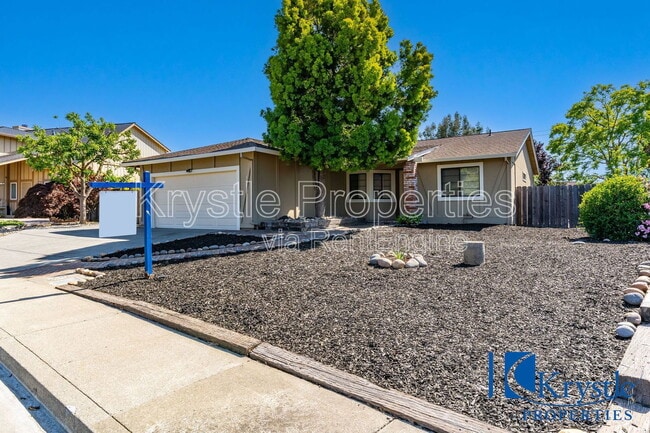 Photo - 343 Clydesdale Dr House