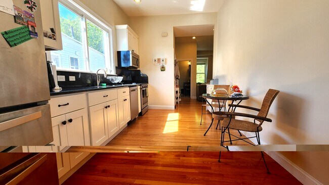 121 Heath St Unit 2