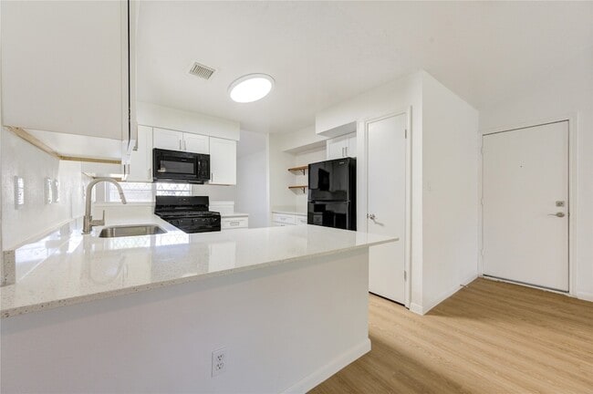Photo - 22323 Indian Ridge Dr