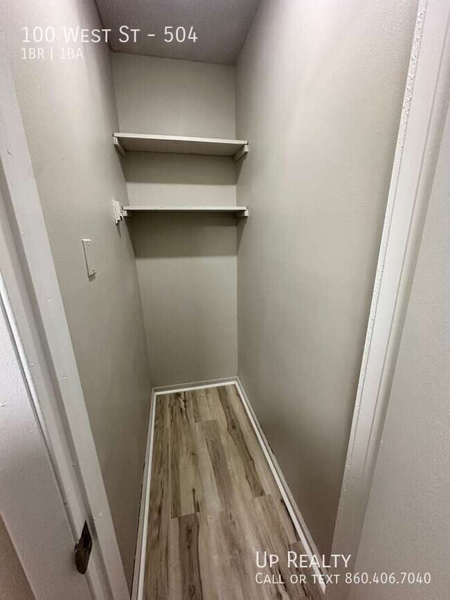 Photo - 100 West St Unidad 504