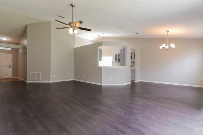 Photo - 26915 Carmen Pl