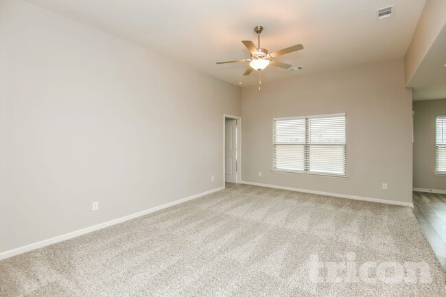 Photo - 300 Micah Ln