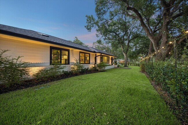 Photo - 8518 Westview Dr