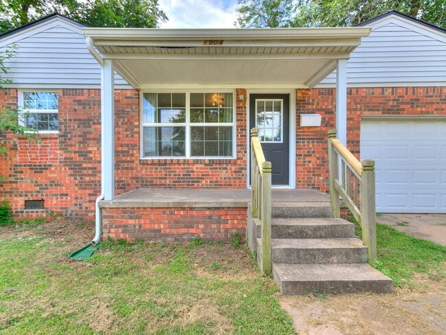 Building Photo - Charming 2 Bedroom Home in Oklahoma City