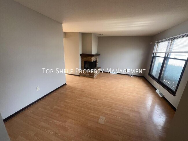 Photo - 6402 Lincoln Ave