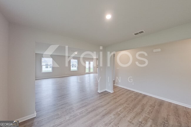 Photo - 113 Martin Mill Trail