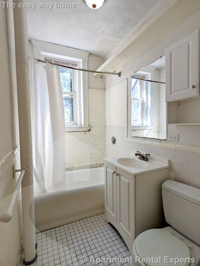 Photo - 170 Maple St Unidad #109