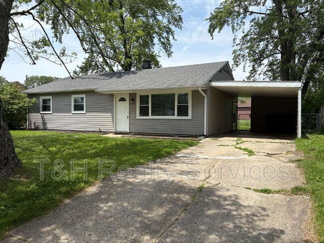 Photo - 2936 S Chippewa Ln House
