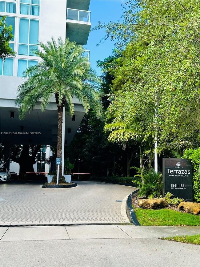 Photo - 1871 NW S River Dr Unit 1404