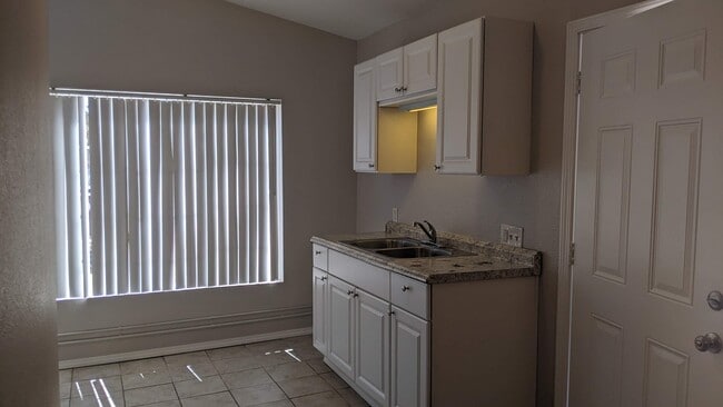 Photo - 7475 Inca Trl Unidad #2