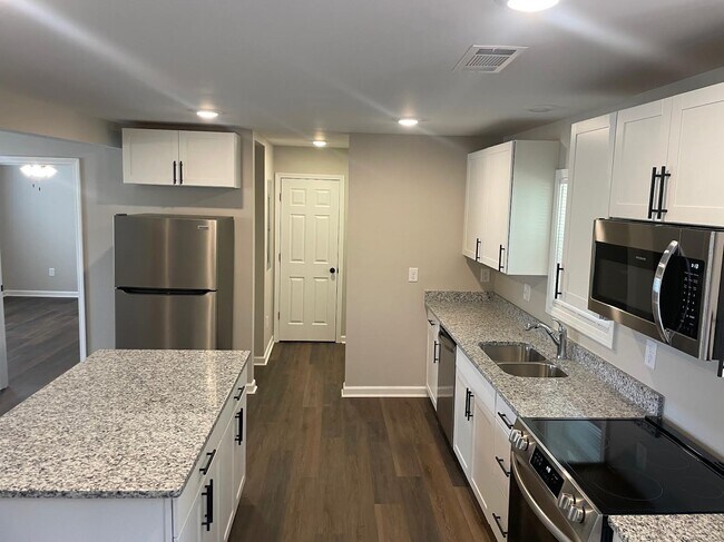 Photo - Highway 20 (3193)