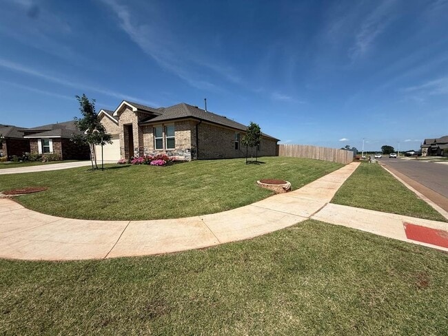 Photo - 2800 Stormy St