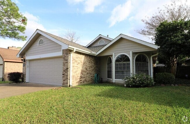 Building Photo - 12639 Ashford Hills Dr Rental