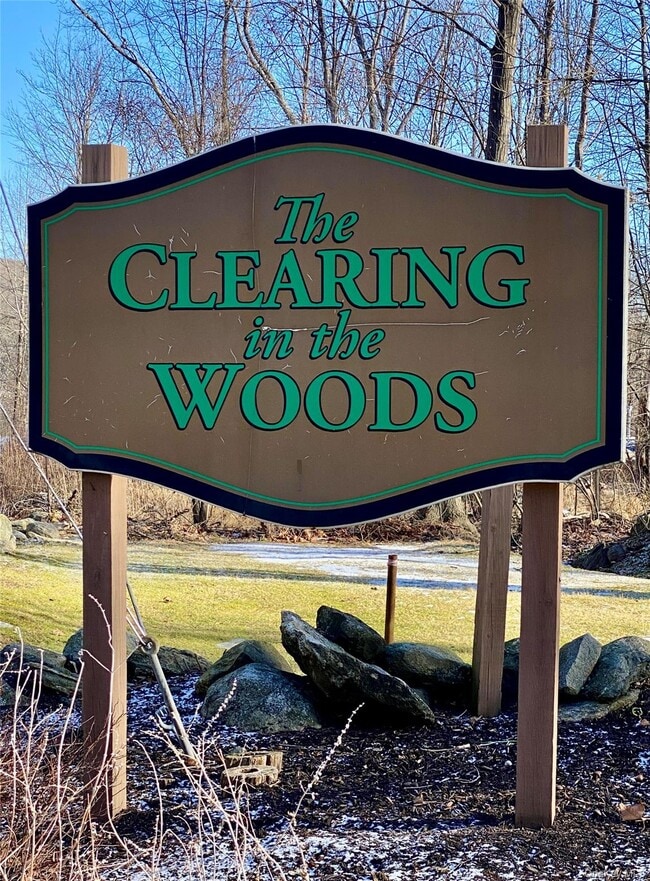 Building Photo - 304 Drew Ln