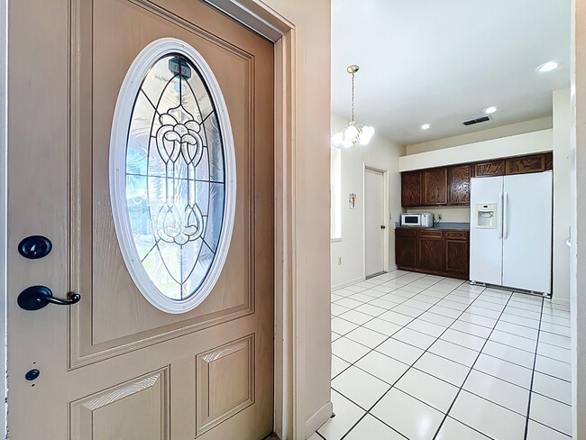 Photo - 4370 Sandhurst Dr