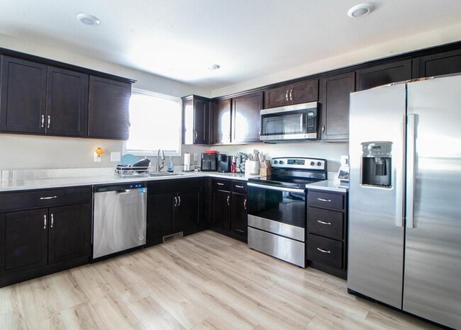 Photo - 2646 Scott Dr