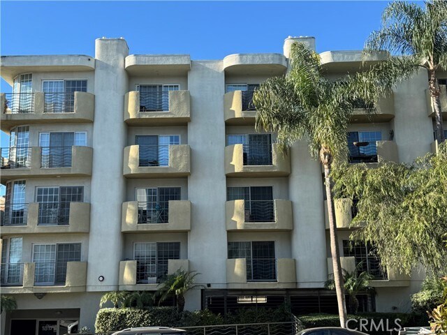 1817 Selby Ave Unit 205