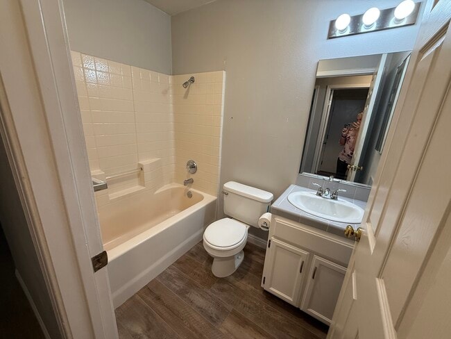 Photo - 9004 St Jean Ct