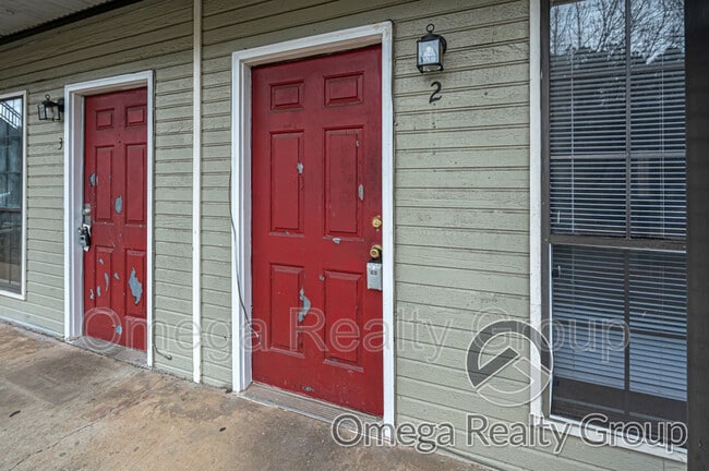 Photo - 1811 Carson Rd Unit Apt 2