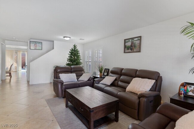 Photo - 6717 Yellowhammer Pl