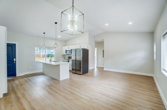 Photo - 3719-3721 Kirkup Ave Unidad 3719