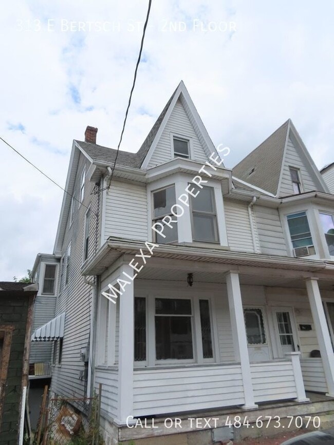 Building Photo - 313 E Bertsch St Unit 2nd Floor