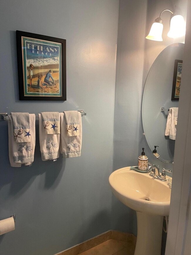 Photo - 2626 Webb Ave