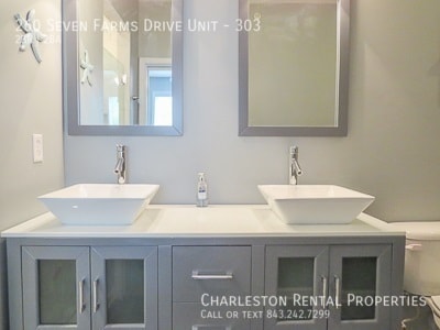 Photo - 260 Seven Farms Dr