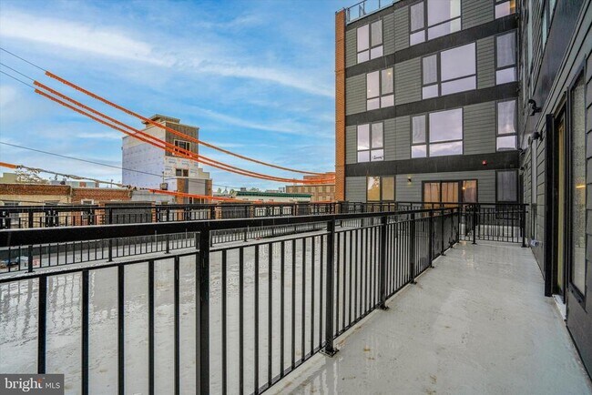 Photo - 2636 E York St Unit 207