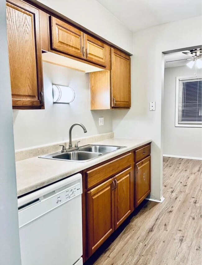 Photo - Modern 2-Bedroom Apartments in Crown Point, IN – Pet Friendly! Unit 915-202