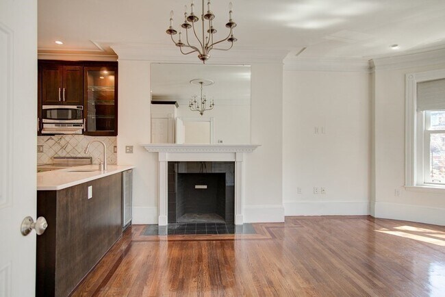 Photo - 395 Marlborough St Unit 7