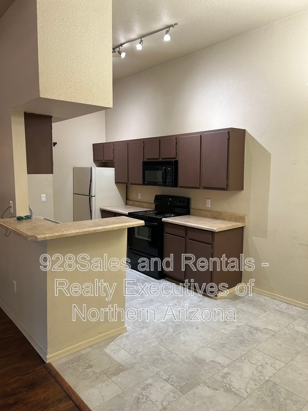 Photo - 1385 W University Ave Unit 8-259