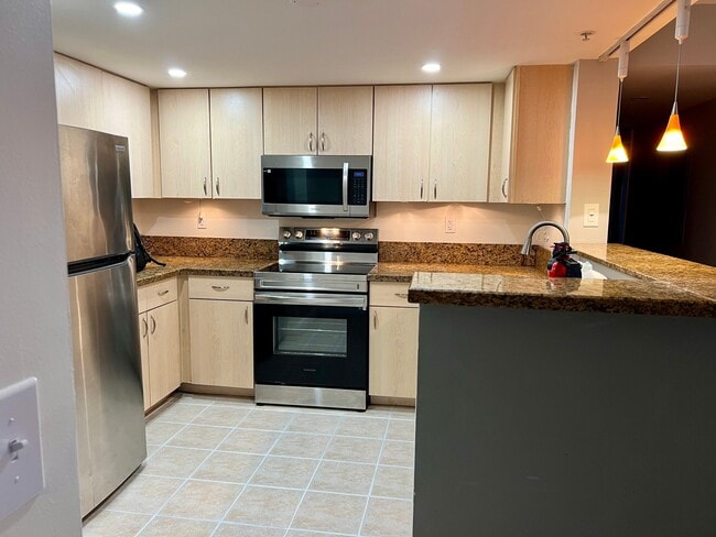 Photo - 3000 Coral Wy Unit 608