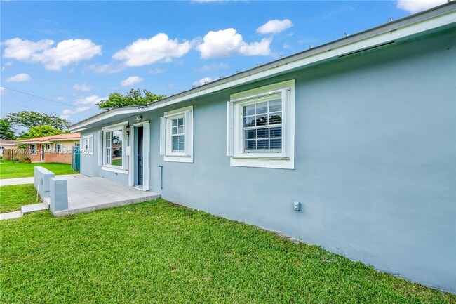 Photo - 5725 SW 107th Pl