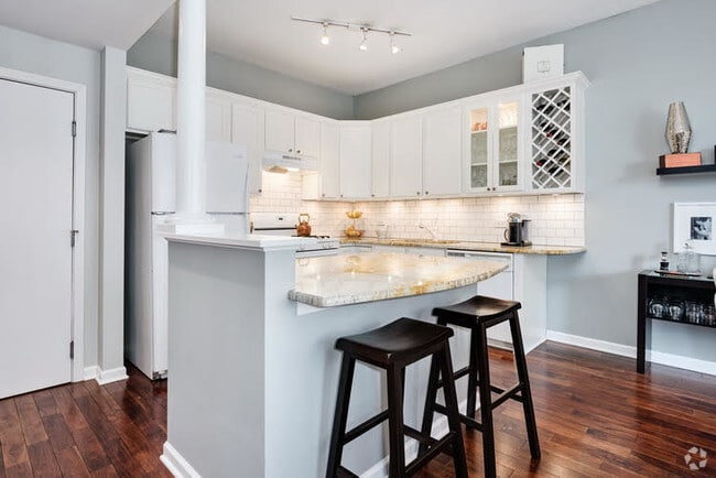 Building Photo - 909 W Washington Blvd Unit 601 Rental