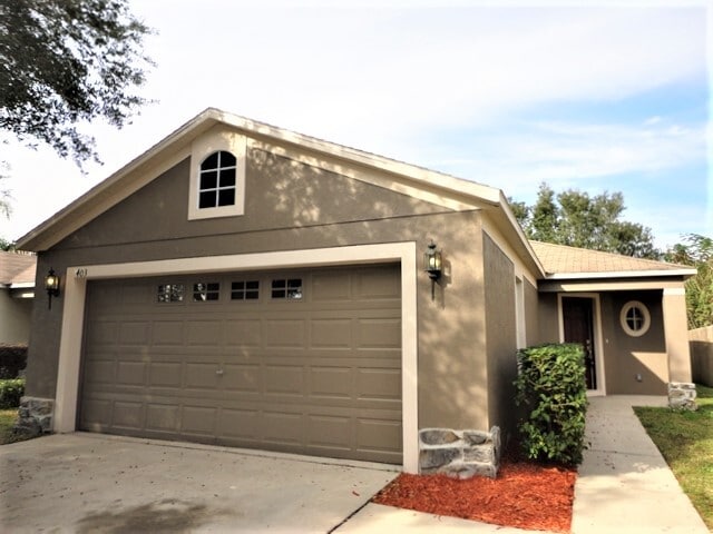 Building Photo - 403 Pine Pointe Ct