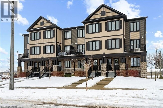 Photo - 148 Rochefort St. Unit H