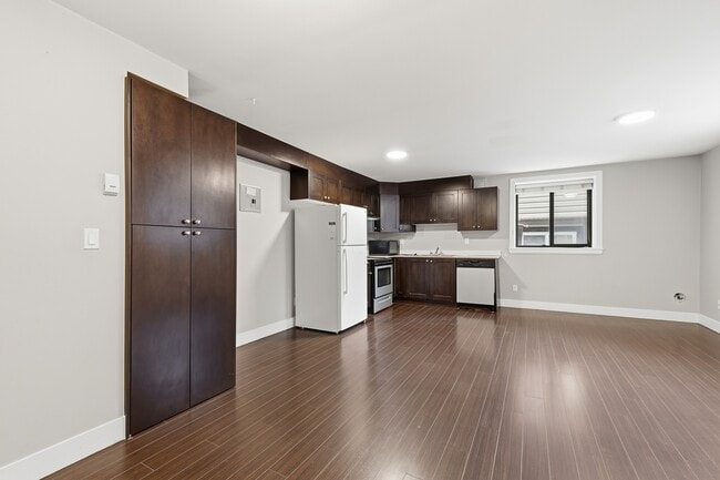 Photo - 15118-1558A 58A Ave.